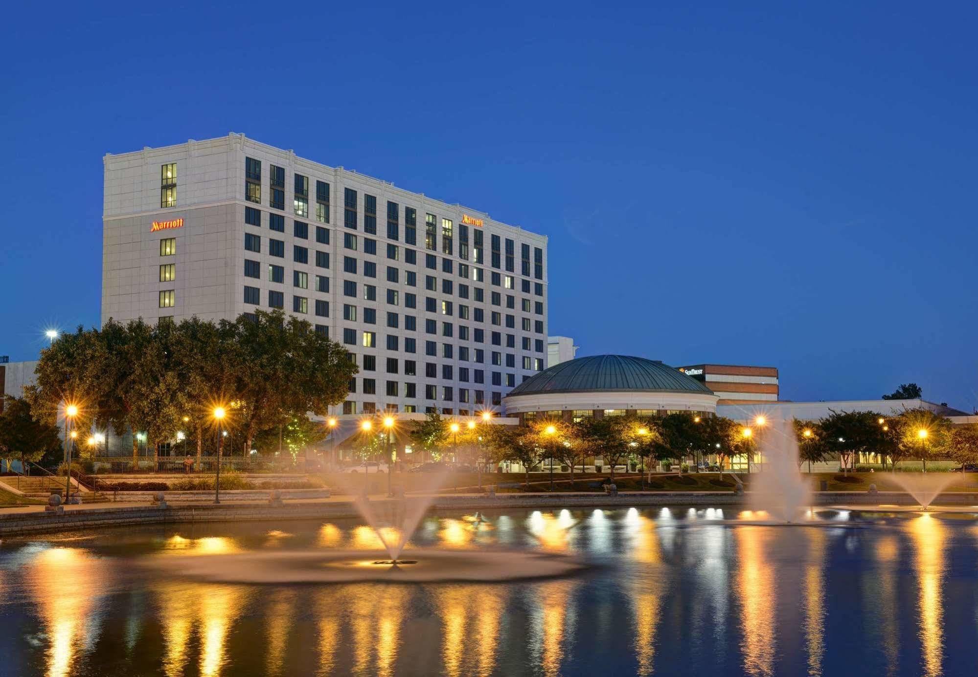 Newport News Marriott At City Center Экстерьер фото